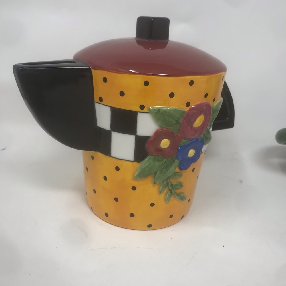 Two Mary Engelbreit Ceramic Teapot banks. - Picture 3 of 8